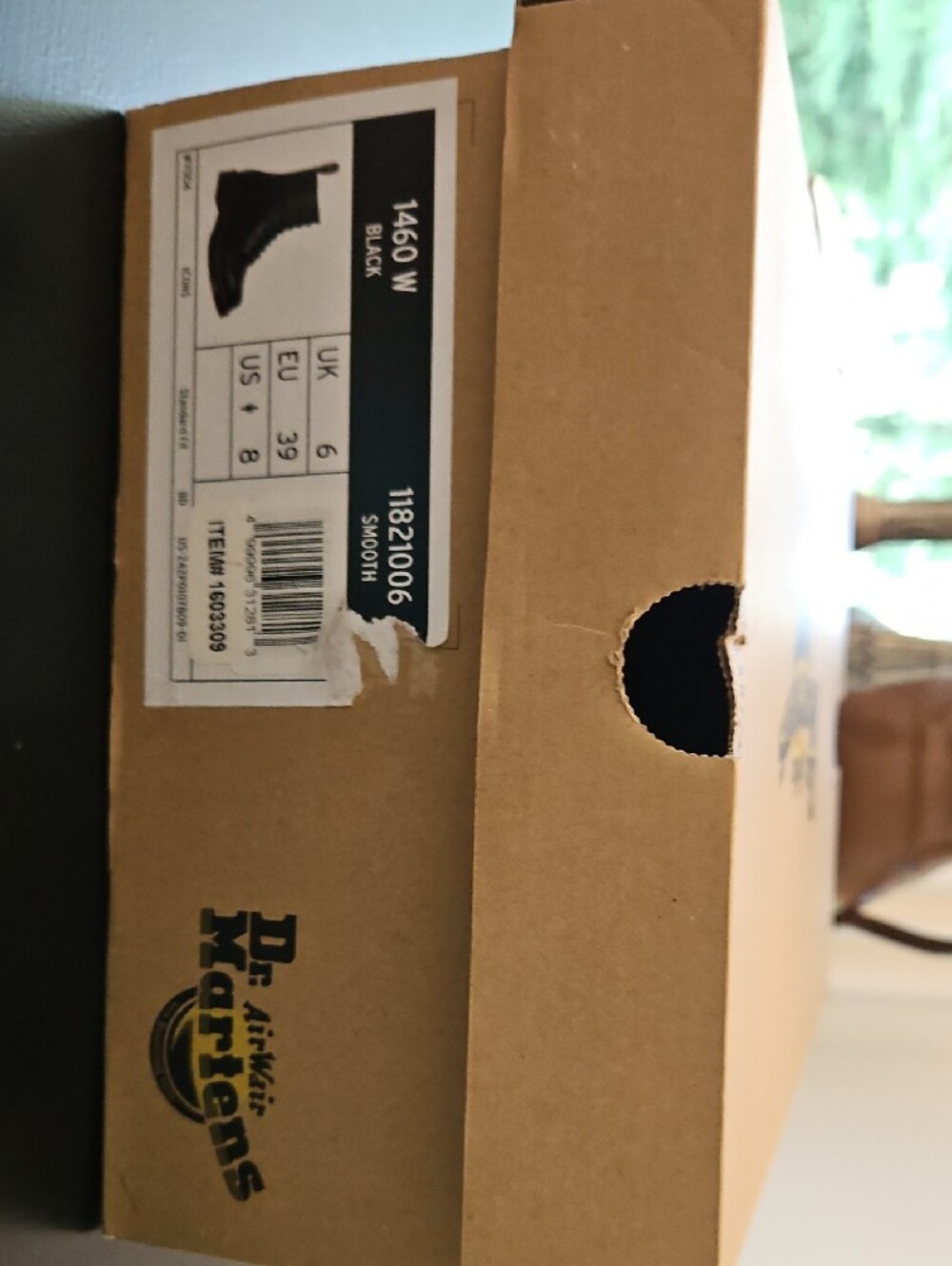 Dr. Martens Black 1460 W Leather Lace-Up Boots. Size 8 - Picture 13 of 14